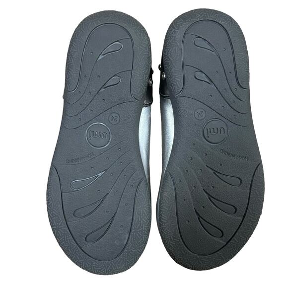 Umi Silver Patent Leather Studded Heel Mary Jane Eleni Toddler Size US 7M/23 - Picture 2 of 8